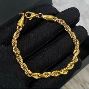 New Gold Plated Stainless Steel Fashion Twisted Rope Bracelet. NWT